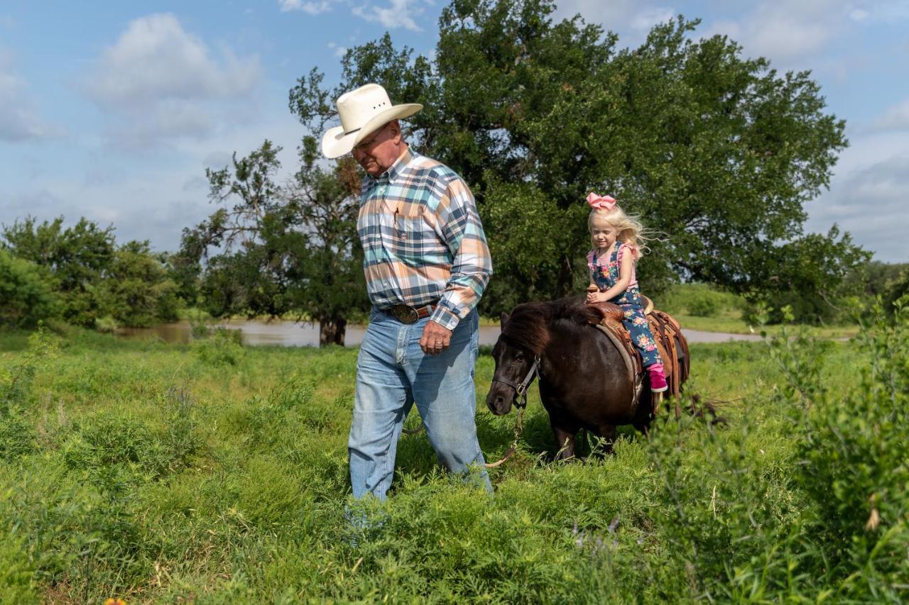 Wildcatter Ranch And Resort Graham Экстерьер фото